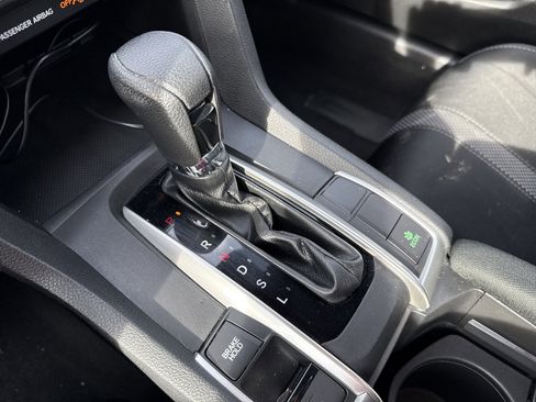 Used 2020 Honda Civic LX image 24