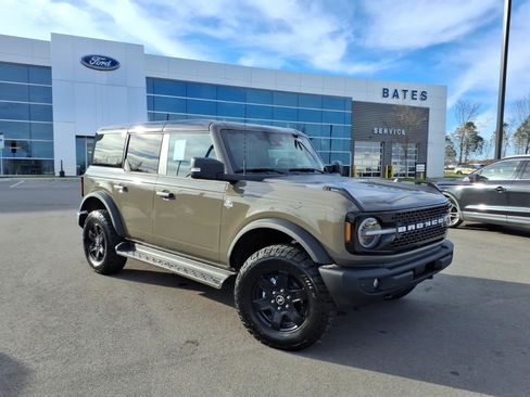 New 2025 Ford Bronco Outer Banks image 1