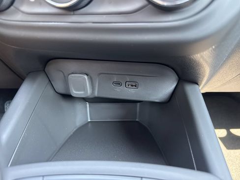 New 2026 Chevrolet Trax LS w/ LS Convenience Package FWD image 35