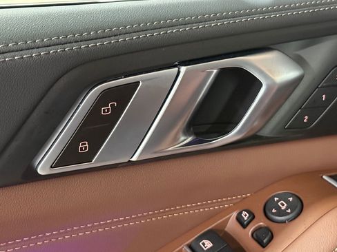 Certified 2024 BMW X5 xDrive40i w/ M Sport Package image 20