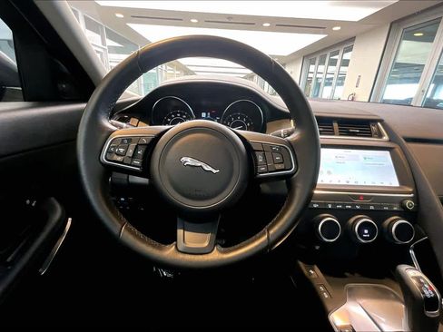 Used 2019 Jaguar E-PACE S image 7