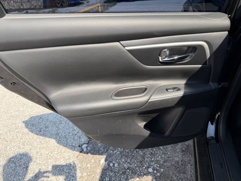 Used 2018 Nissan Altima 2.5 SR w/ SR Special Edition FWD image 15