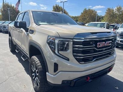 Used 2023 GMC Sierra 1500 AT4 w/ AT4 Premium Package