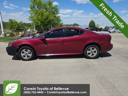 Used 2005 Pontiac Grand Prix GT w/ Leather Trim Package FWD image 6