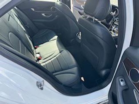 Used 2017 Mercedes-Benz C 300 4MATIC Sedan image 11