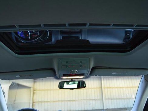 Used 2009 Volkswagen Touareg VR6 image 24