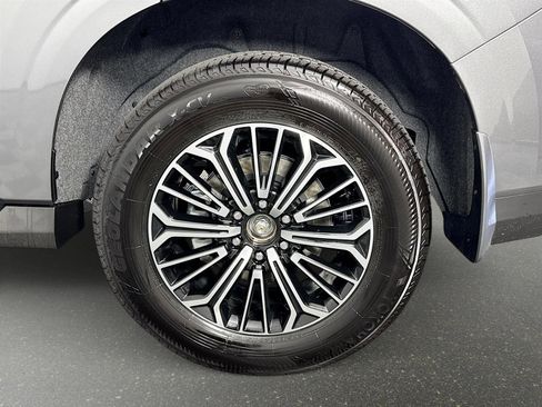 New 2026 Nissan Armada SL image 31