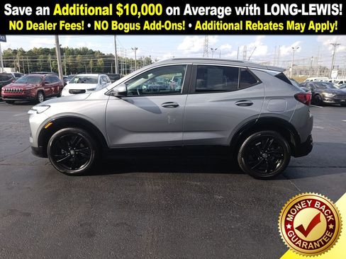 Used 2024 Buick Encore GX Sport Touring image 2