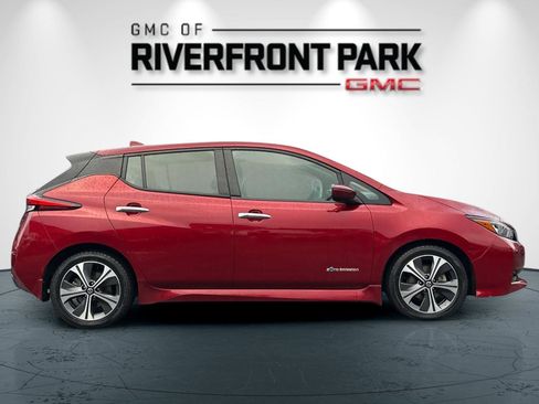 Used 2018 Nissan Leaf SL w/ SL Technology Package image 2