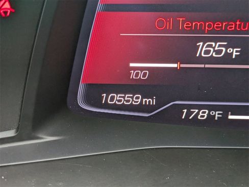 Used 2021 Chevrolet Corvette Stingray Premium Conv w/ Z51 Performance Package image 28