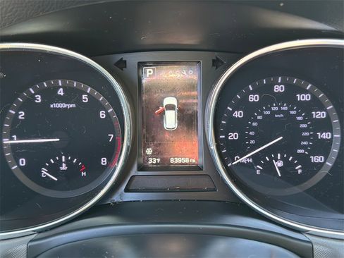 Used 2017 Hyundai Santa Fe Sport image 27