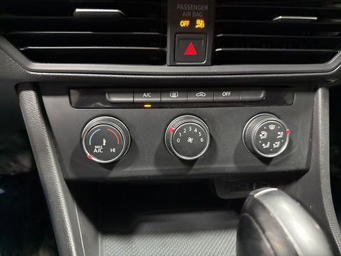 Used 2021 Volkswagen Jetta S image 23