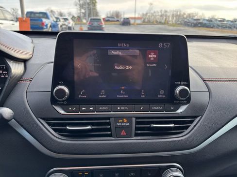 Used 2019 Nissan Altima 2.5 SR w/ SR Premium Package image 26