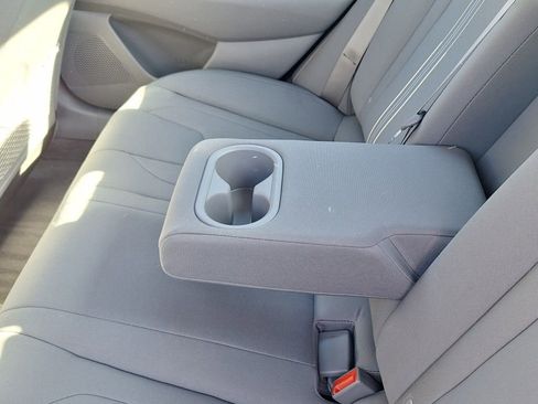 Used 2024 Hyundai Elantra SEL w/ Convenience Package image 13