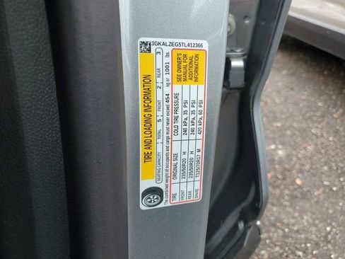 New 2026 GMC Terrain Denali w/ LPO, Floor Liner Package image 30