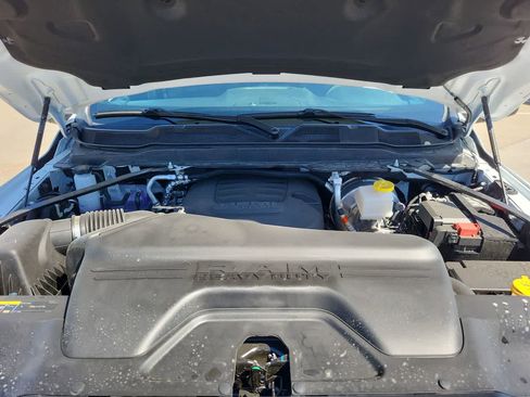 New 2026 RAM 2500 Tradesman AWD/4WD image 17