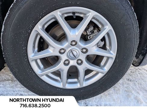 Used 2024 Chrysler Pacifica Touring-L image 43