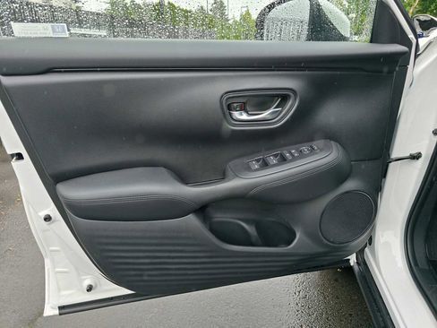 New 2025 Honda HR-V LX image 23