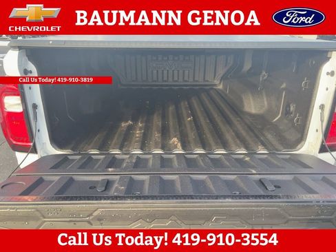 Used 2023 GMC Canyon AT4 w/ AT4 Premium Package image 10