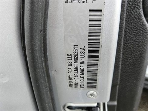 Used 2021 Jeep Grand Cherokee L Laredo w/ Luxury Tech Group I image 7