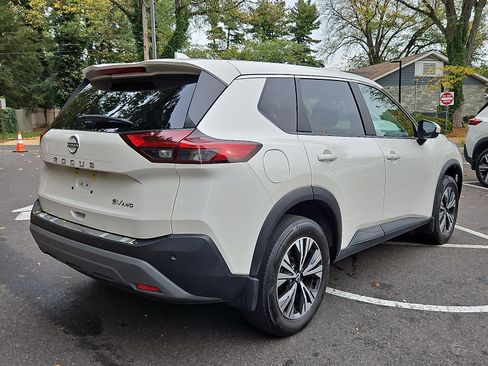 Certified 2023 Nissan Rogue SV image 6