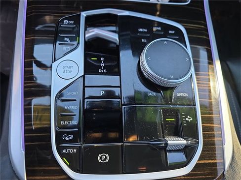 Used 2025 BMW X5 xDrive50e image 19