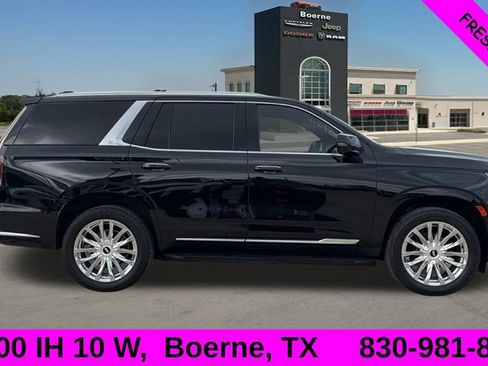 Used 2023 Cadillac Escalade Premium Luxury RWD image 2