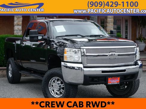 Used 2010 Chevrolet Silverado 2500 LT RWD image 1