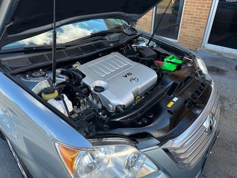 Used 2010 Toyota Avalon XLS image 41