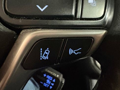 Used 2017 Toyota Highlander Limited Platinum image 18