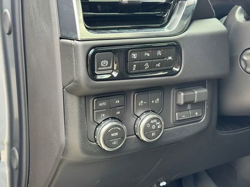 New 2026 GMC Yukon XL Denali AWD/4WD image 11