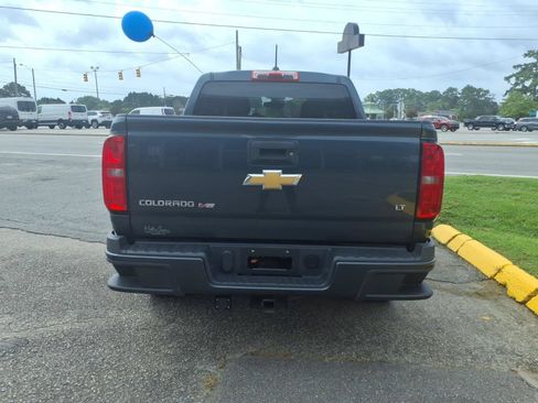 Used 2020 Chevrolet Colorado LT AWD/4WD image 3