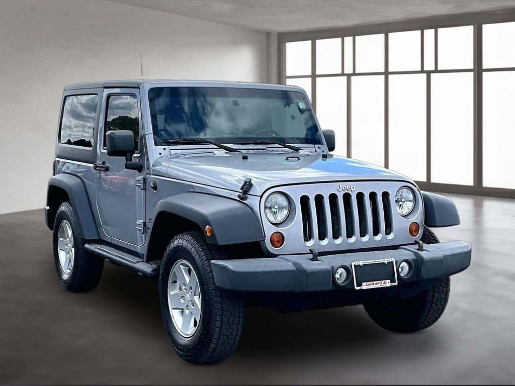 Used 2013 Jeep Wrangler Sport AWD/4WD image 12