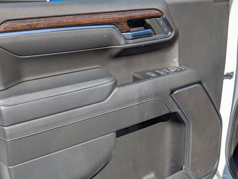 Certified 2024 GMC Sierra 1500 SLE image 15