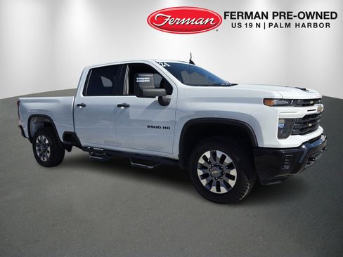 Used 2024 Chevrolet Silverado 2500 Custom w/ Custom Value Package image 1