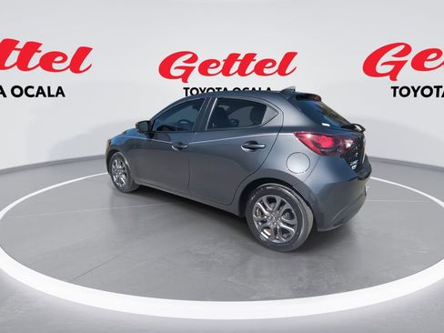 Used 2020 Toyota Yaris LE image 6