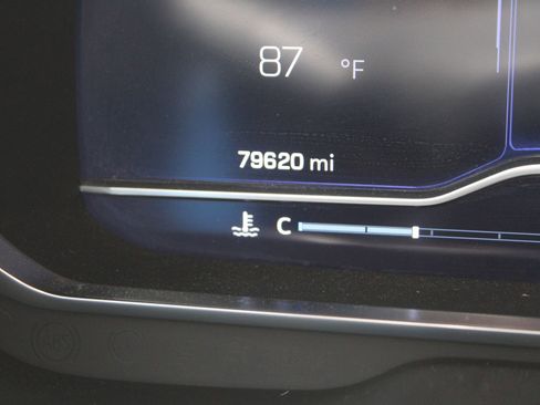 Used 2022 Chevrolet Tahoe LT w/ LT Signature Package RWD image 38