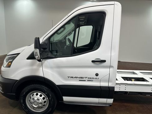 Used 2023 Ford Transit 350 DRW AWD image 52