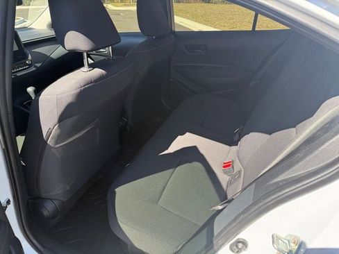 Used 2025 Toyota Corolla LE image 6