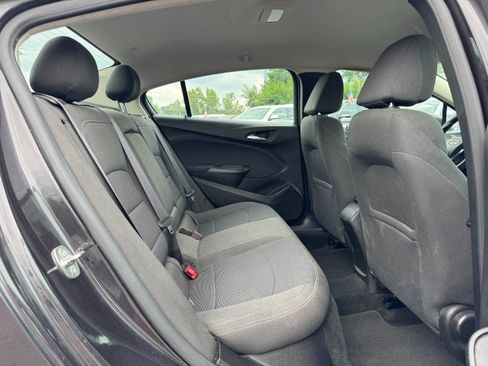 Used 2016 Chevrolet Cruze LT w/ Convenience Package FWD image 17