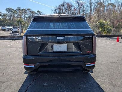 New 2025 Cadillac Escalade IQ Luxury 2