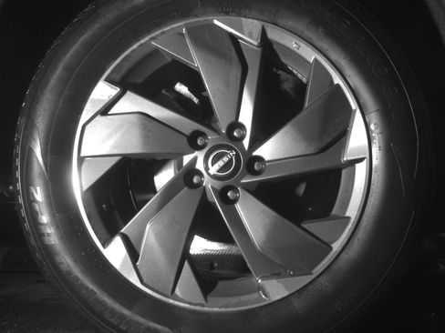 Used 2025 Nissan Rogue SV image 15