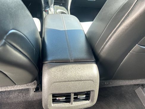 Used 2020 Chevrolet Equinox Premier AWD/4WD image 29