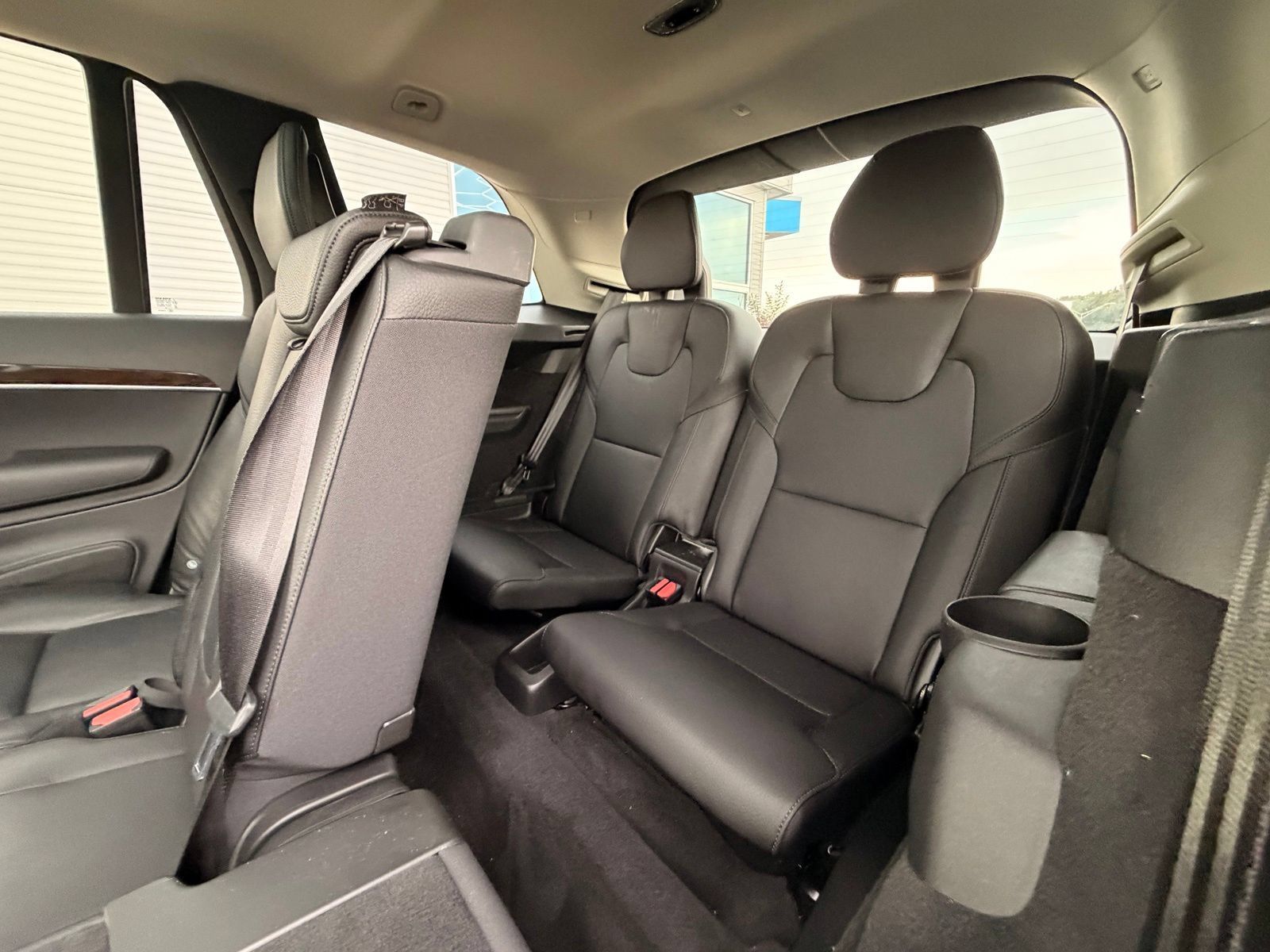 Used 2019 Volvo XC90 T6 Momentum w/ Advanced Package AWD/4WD image 18