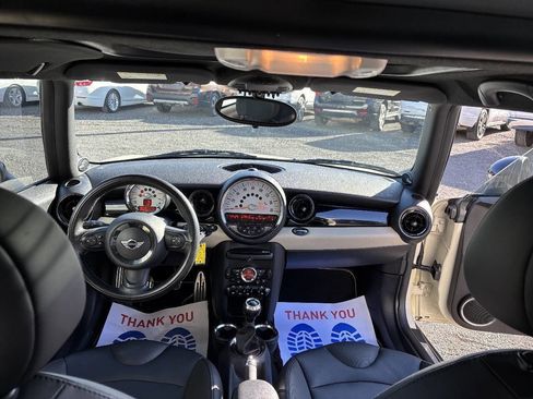 Used 2011 MINI Cooper S image 14