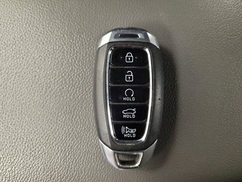 Used 2023 Hyundai Elantra SEL w/ Convenience Package FWD image 32