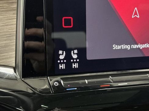 Used 2024 Volkswagen Atlas SEL image 8