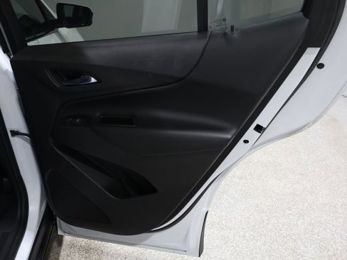 Used 2020 Chevrolet Equinox LT image 20