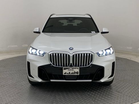 Used 2025 BMW X5 xDrive50e w/ M Sport Package image 5