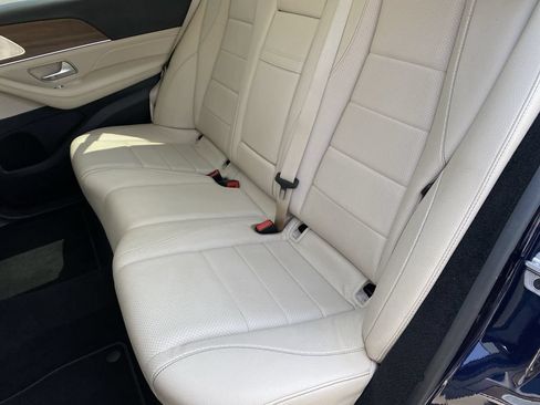 Used 2021 Mercedes-Benz GLE 350 4MATIC w/ Premium Package image 32